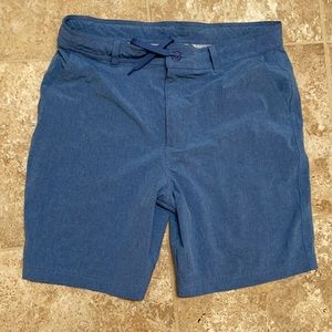 Men’s pocketed blue board shorts - medium